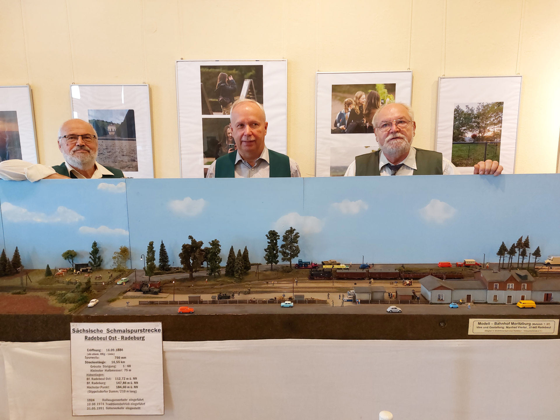 Nach jahrelanger Pause sind unsere Mitglieder stolz über die Rückkehr der Lößnitzgrundbahn-Anlage.